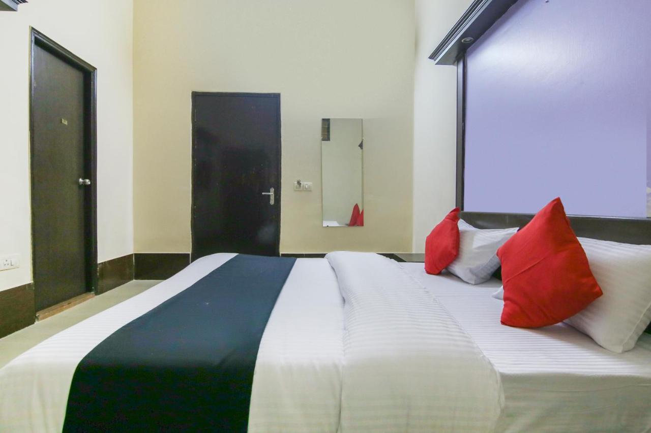 Capital O 68148 Hotel Shree Jee Palace Ghaziabad Eksteriør bilde