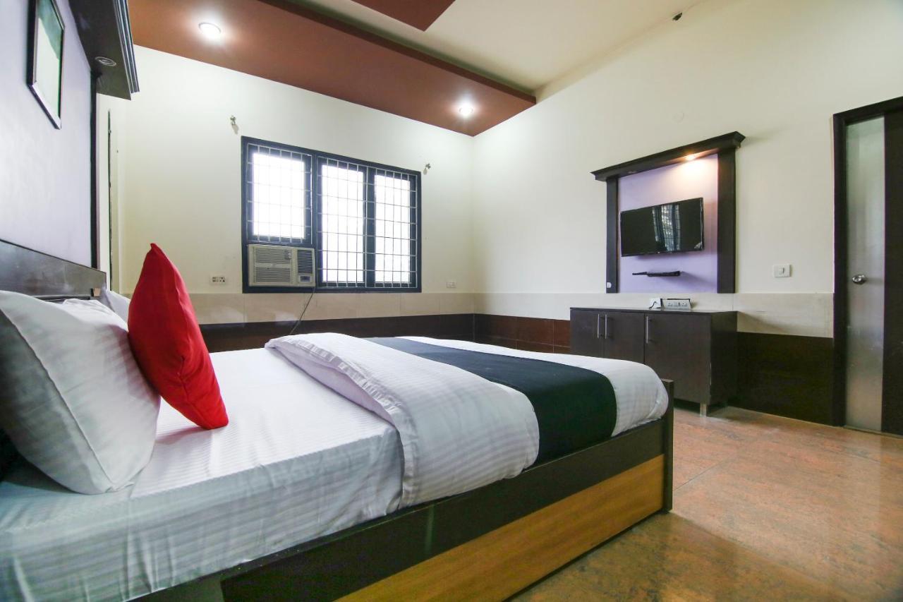Capital O 68148 Hotel Shree Jee Palace Ghaziabad Eksteriør bilde