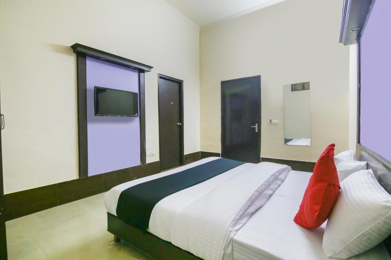 Capital O 68148 Hotel Shree Jee Palace Ghaziabad Eksteriør bilde