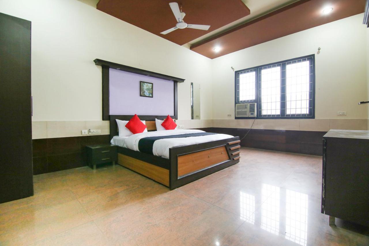 Capital O 68148 Hotel Shree Jee Palace Ghaziabad Eksteriør bilde